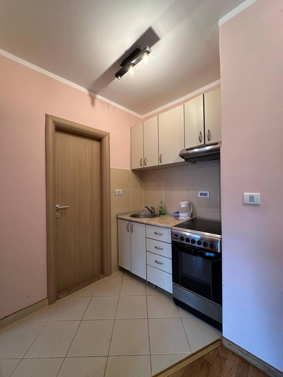 Apartment Lido Of Herceg Novi Bijela Exteriör bild