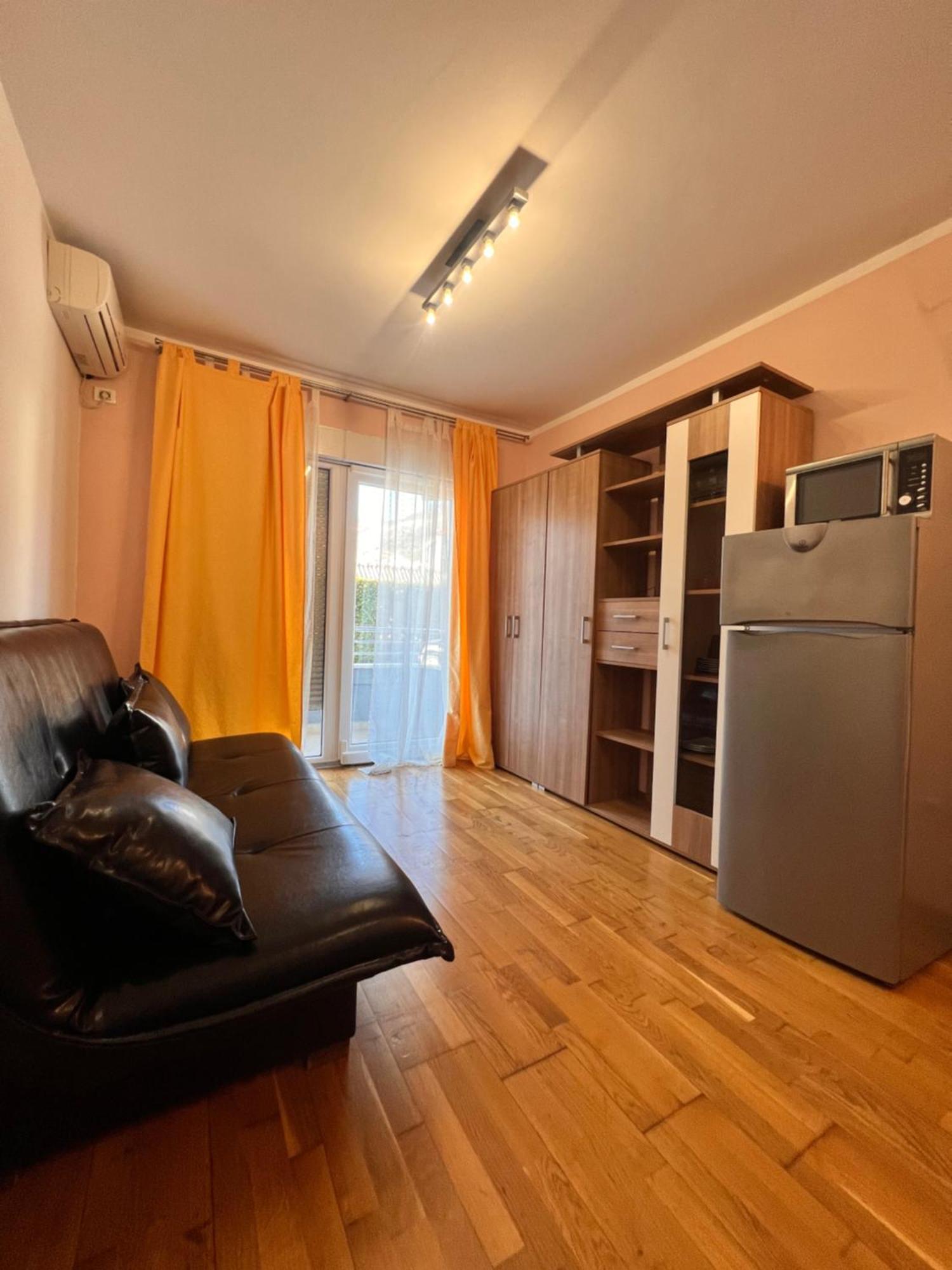 Apartment Lido Of Herceg Novi Bijela Exteriör bild
